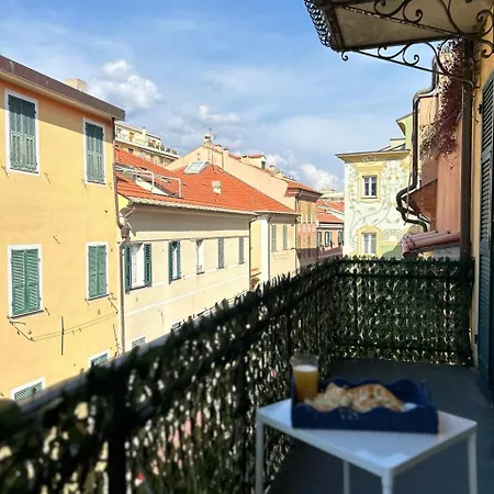 Riviera House Apartment